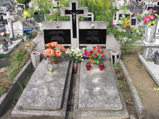 Grób Tadeusz Kozyrski